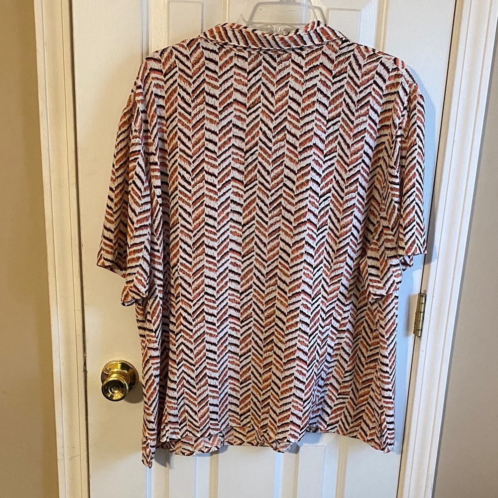 Sag Harbor Chevron Patterned Button Down Shirt - image 3